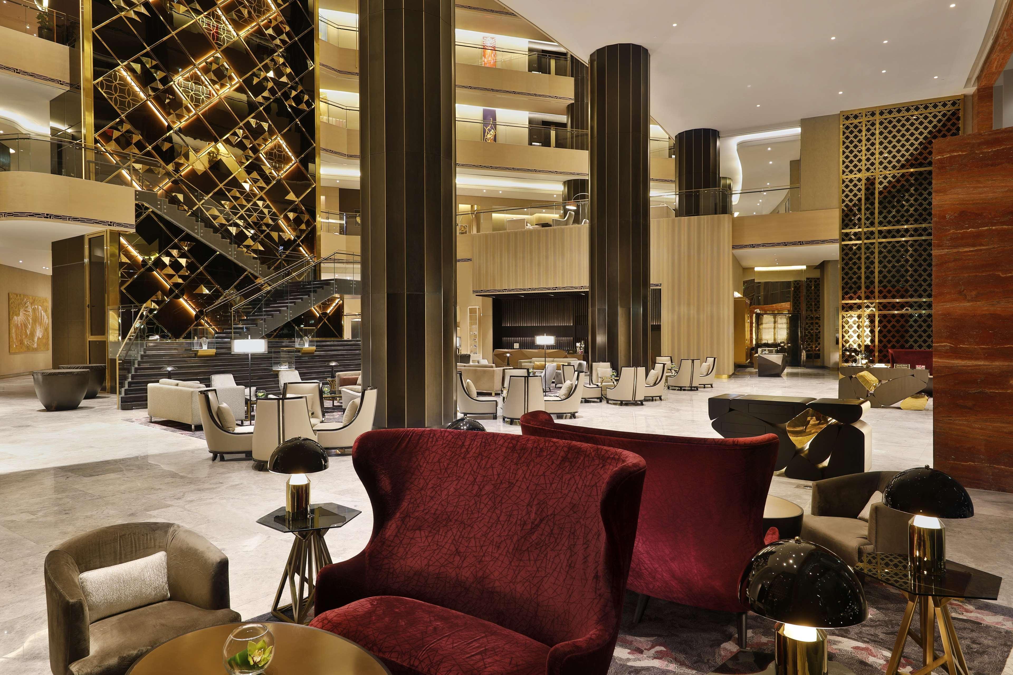 Alrayyan Hotel Doha, Curio Collection By Hilton Al Rayyan Exterior foto The lobby of the hotel