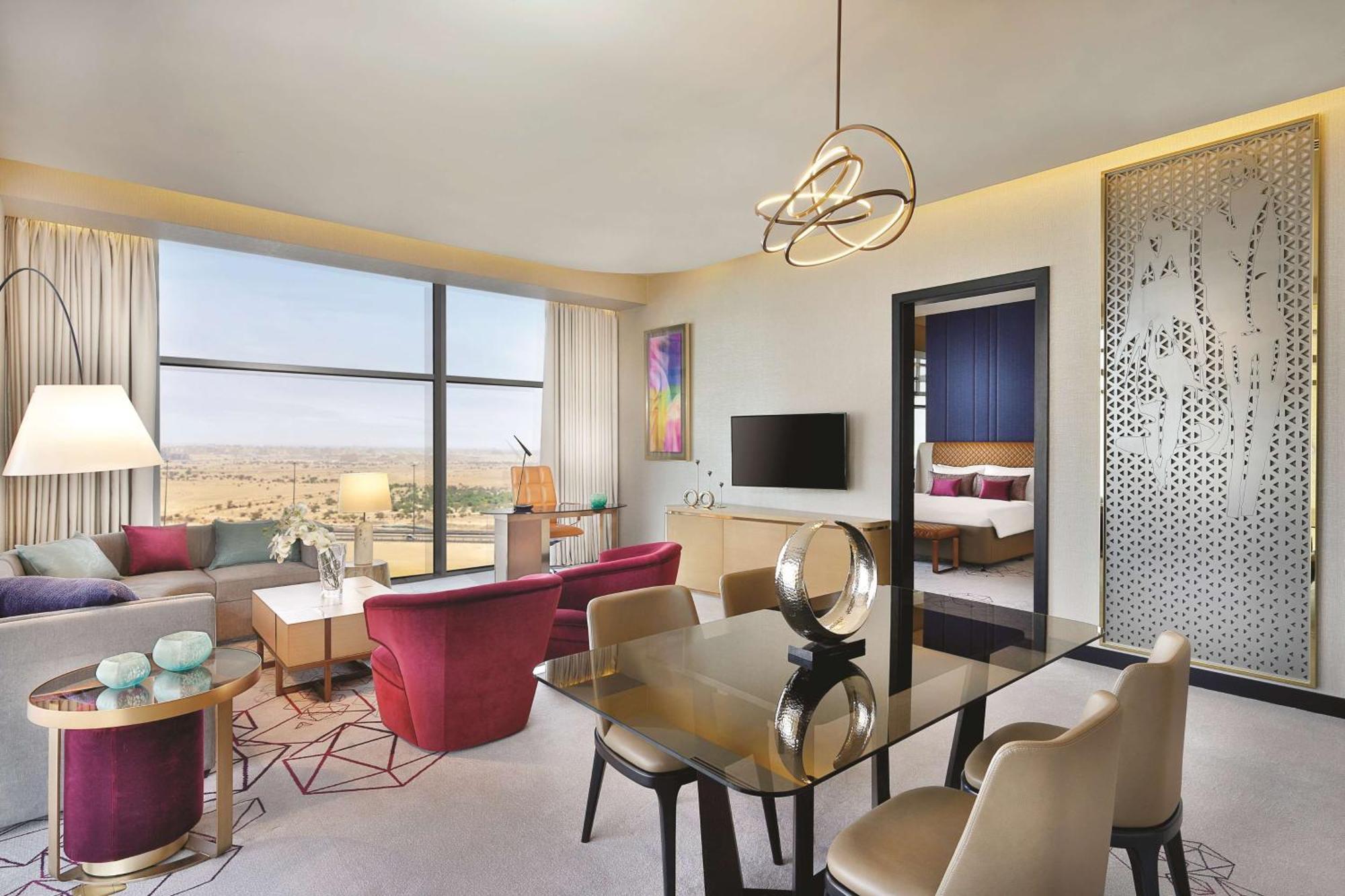 Alrayyan Hotel Doha, Curio Collection By Hilton Al Rayyan Exterior foto A suite at the hotel
