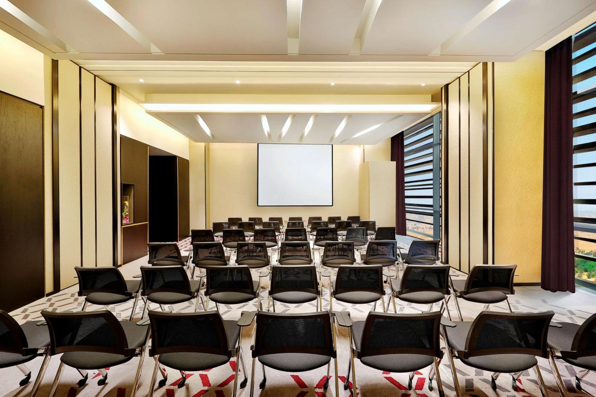 Alrayyan Hotel Doha, Curio Collection By Hilton Al Rayyan Exterior foto Meeting room